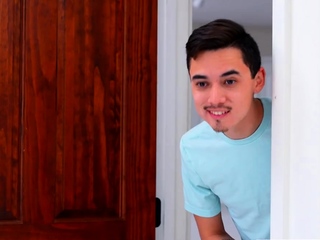 Redhead Bunny Madi Collins Loves Gets Her Tight Pussy